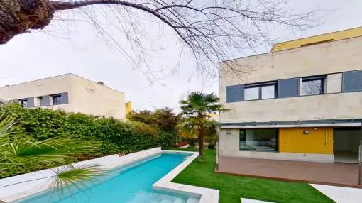 Semi-detached in private urbanization El Encinar Semi-detached in private urbanization El Encinar